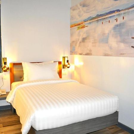 Gq Plaza Hotel Kalibo Eksteriør billede