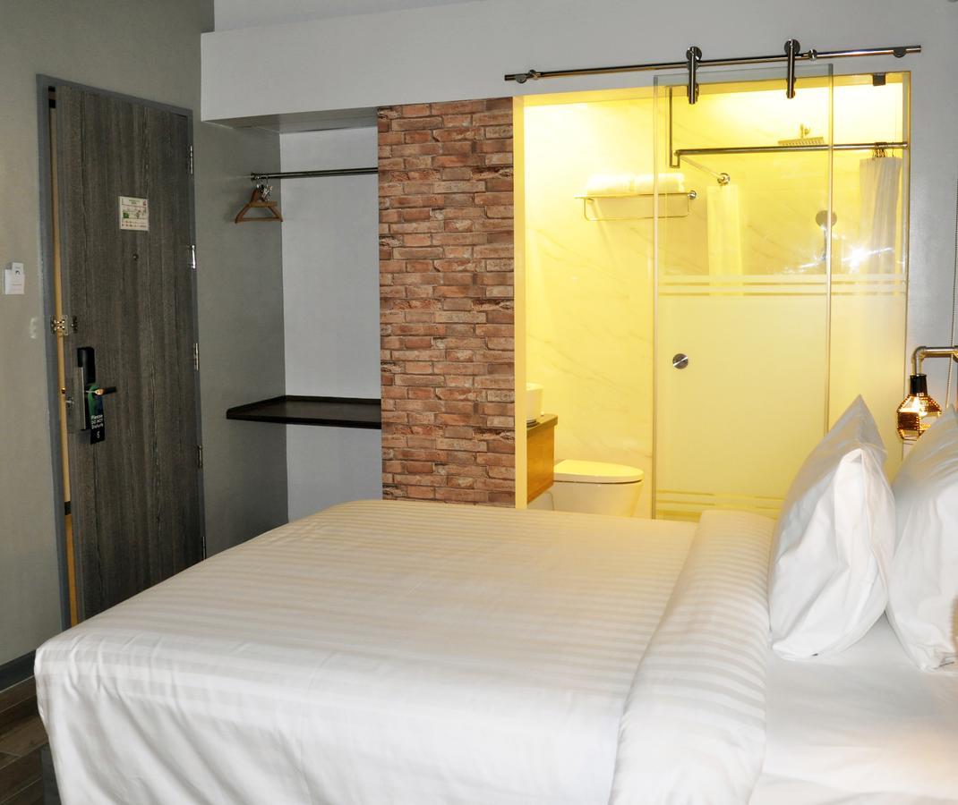 Gq Plaza Hotel Kalibo Eksteriør billede