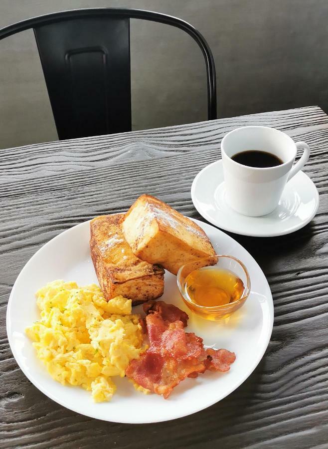 Gq Plaza Hotel Kalibo Eksteriør billede